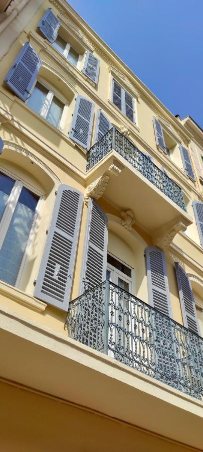 Nouvel Hotel Saint-Raphaël Exteriör bild