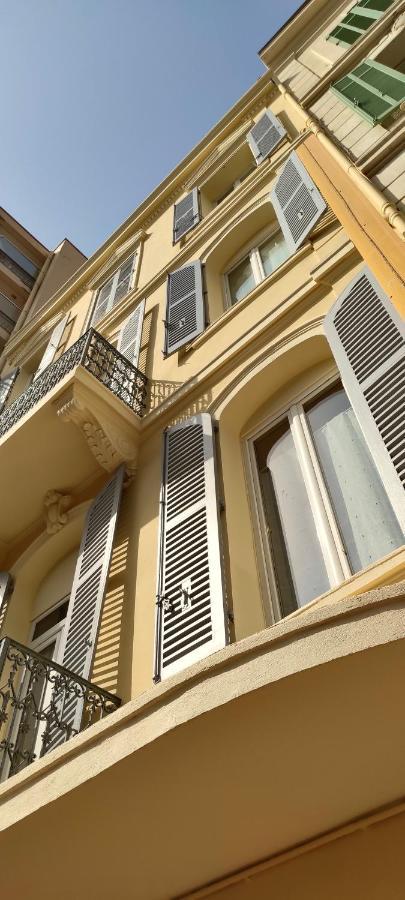 Nouvel Hotel Saint-Raphaël Exteriör bild